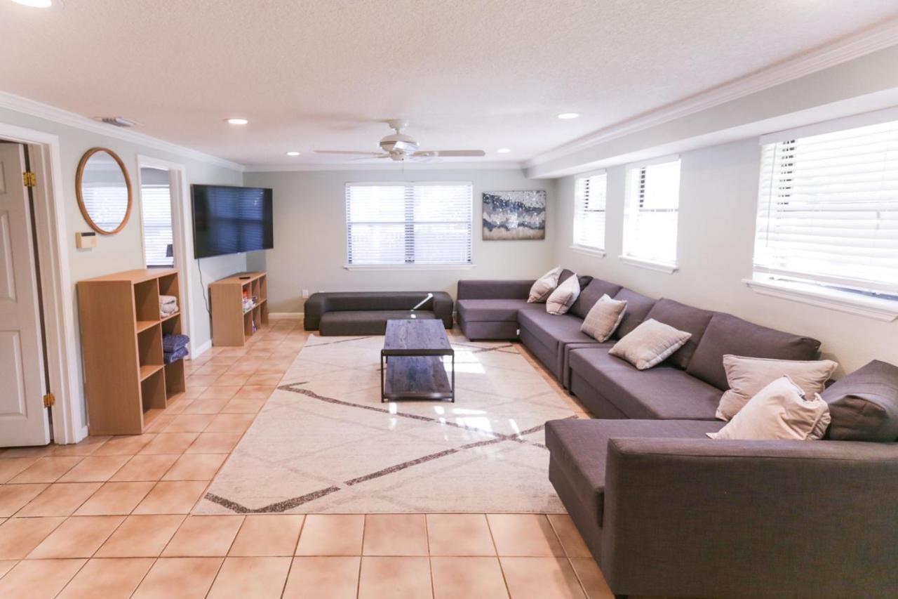 Pool & Hot Tub Home W Game Room! 1 Mile To Beach! Jacksonville Beach Dış mekan fotoğraf